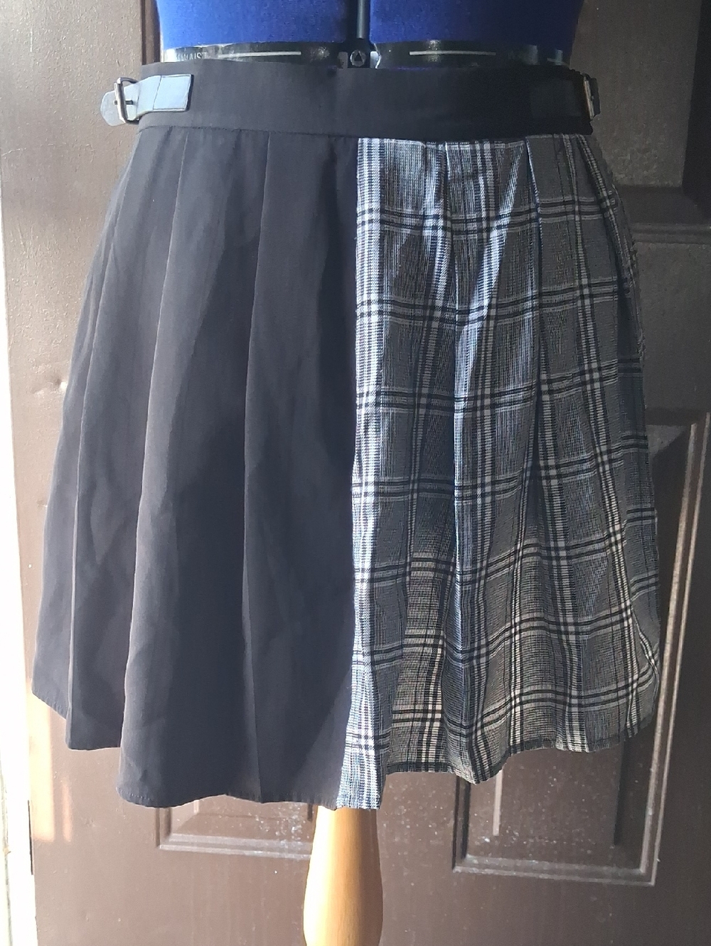 SHEIN Black and Gray Two-Tone Circle Skirt